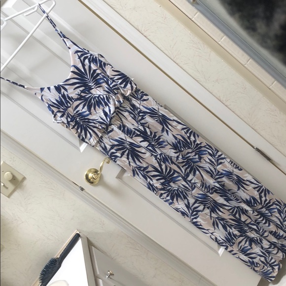 Dresses & Skirts - 🆕 All in Favor Maxi-dress, L